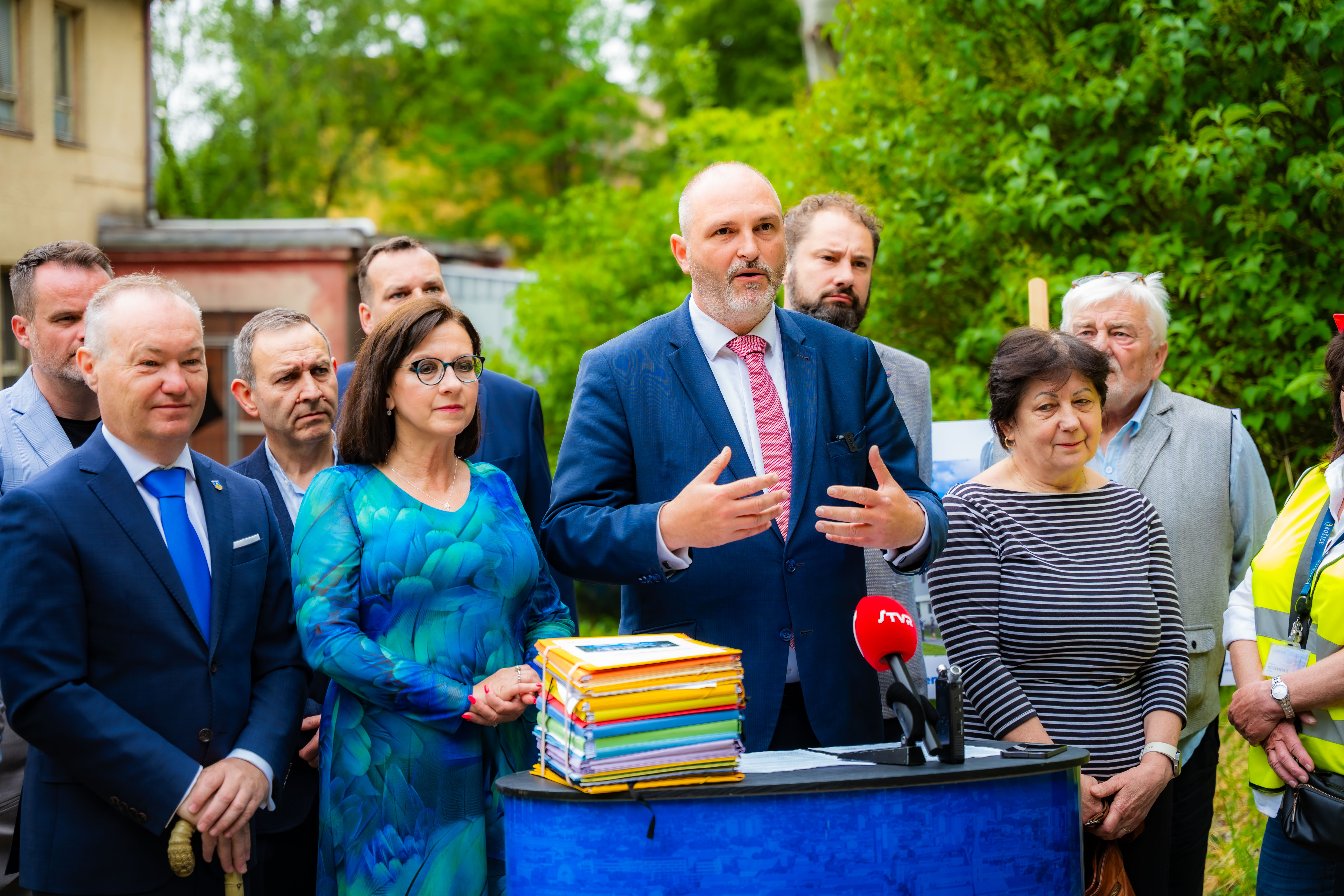 Poklepanie zakladneho kamena - Rekonstrukcia budovy pre seniorov-1-11